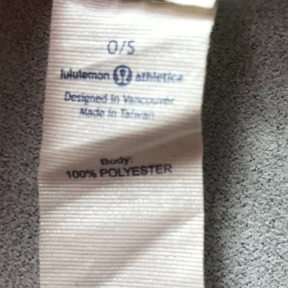 Lululemon Yoga Towel, Large, Black White Abstract Lines Brush Stream Silver - Picture 4 of 16